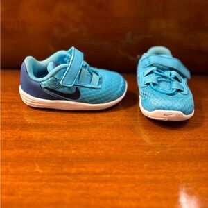 Infant baby Nike canvas size 4C Velcro blue